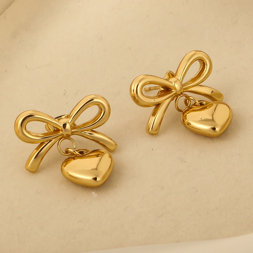 The Belle Heart Earrings
