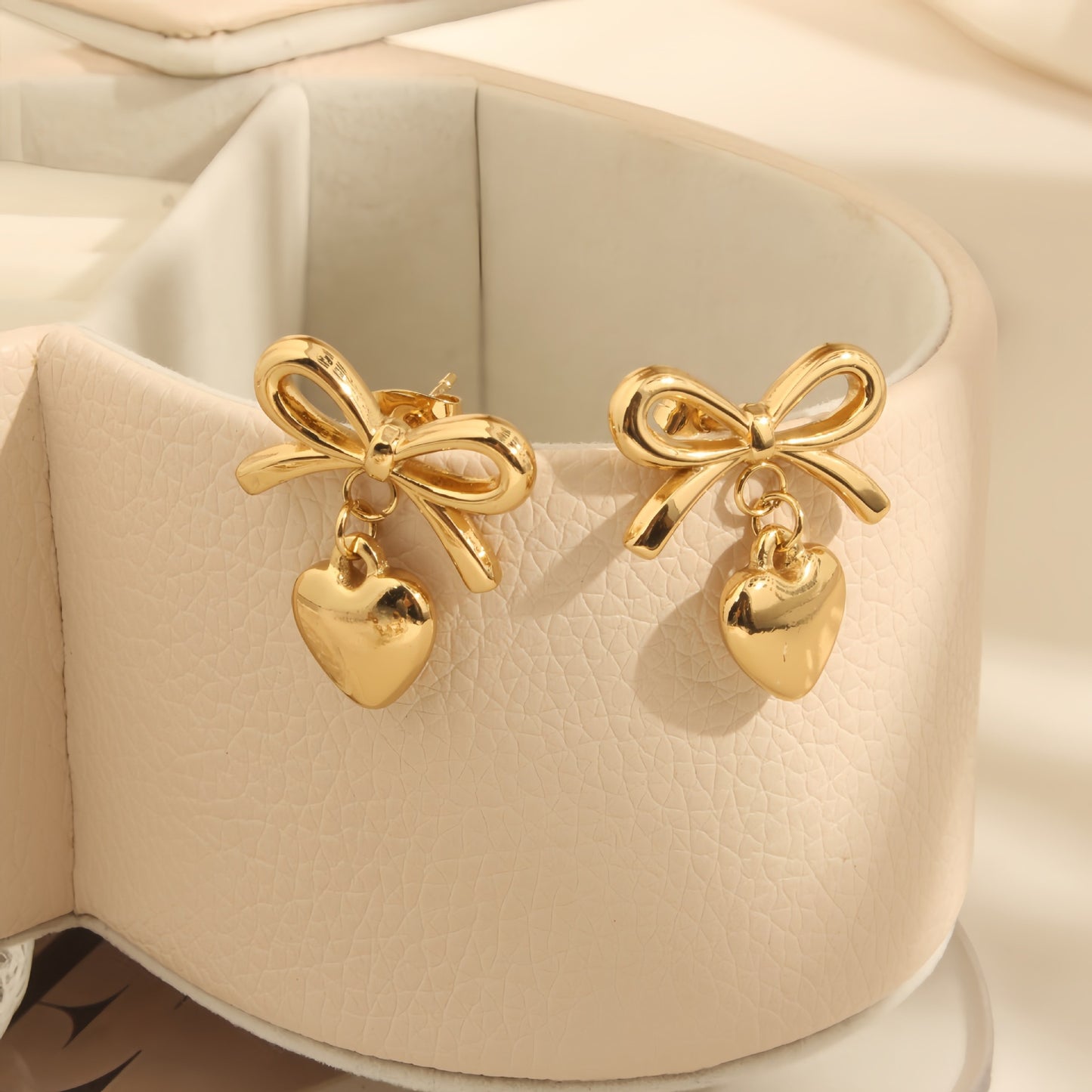 The Belle Heart Earrings